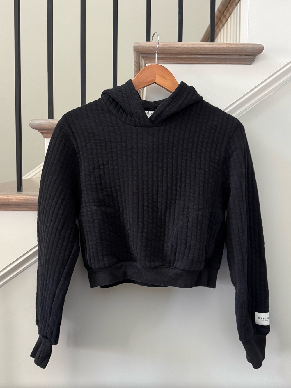 Aerie Offline Black Quilted Cropped Hoodie - Womens XS